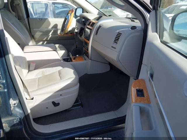 2007 CHRYSLER ASPEN 1A8HW58257F529383 Photo 4