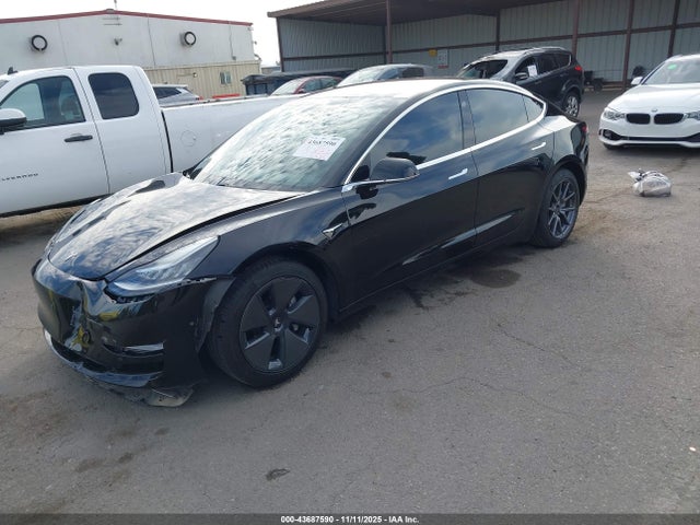 2019 TESLA MODEL 3 5YJ3E1EA5KF323938 Photo 1