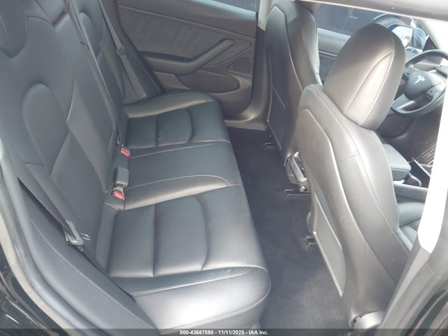 2019 TESLA MODEL 3 5YJ3E1EA5KF323938 Photo 7