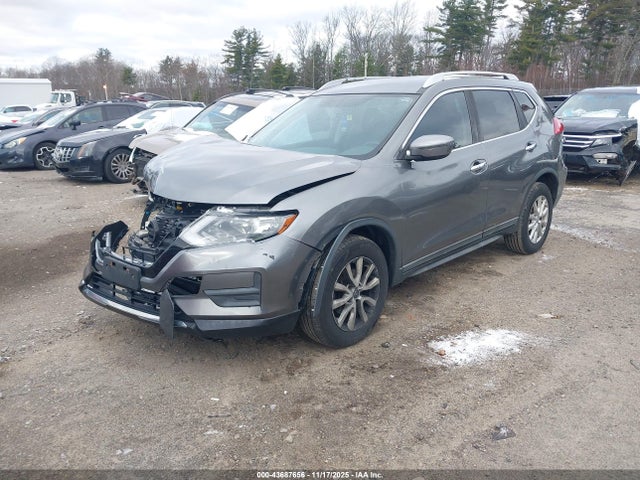 2017 NISSAN ROGUE KNMAT2MV1HP581931 Photo 1
