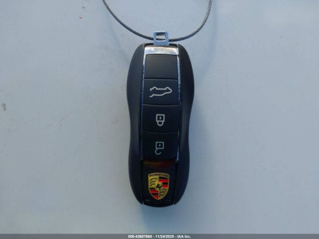 2017 PORSCHE MACAN WP1AA2A55HLB03690 Photo 10