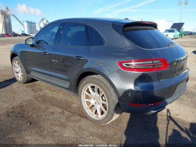 2017 PORSCHE MACAN WP1AA2A55HLB03690 Photo 2