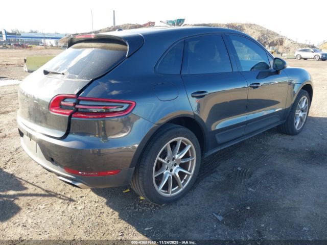 2017 PORSCHE MACAN WP1AA2A55HLB03690 Photo 3