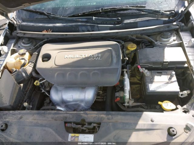 2015 CHRYSLER 200 1C3CCCCB8FN618900 Photo 9