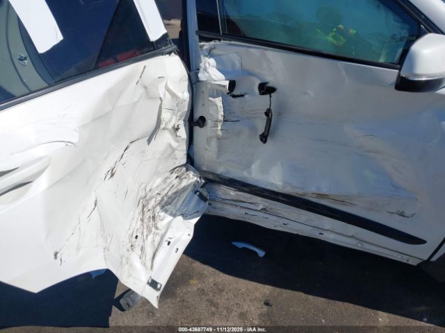 2021 ACURA RDX 5J8TC1H66ML014171 Photo 5