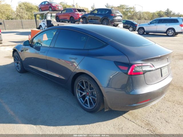 2021 TESLA MODEL 3 5YJ3E1EB8MF995925 Photo 2