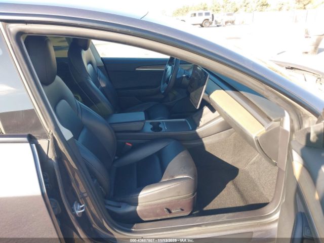 2021 TESLA MODEL 3 5YJ3E1EB8MF995925 Photo 4