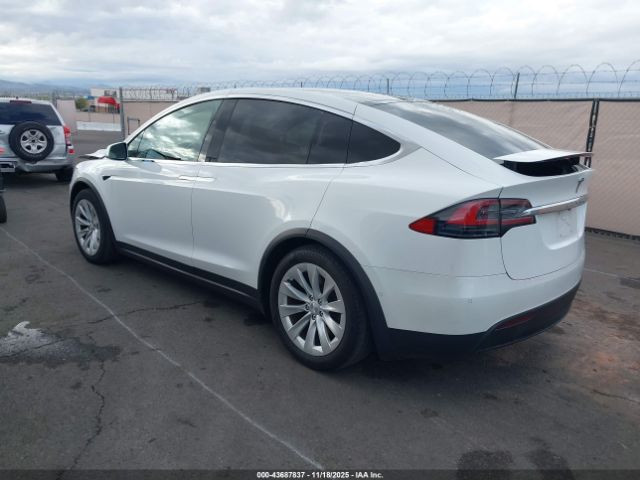 2021 TESLA MODEL X 5YJXCAE25MF321738 Photo 2