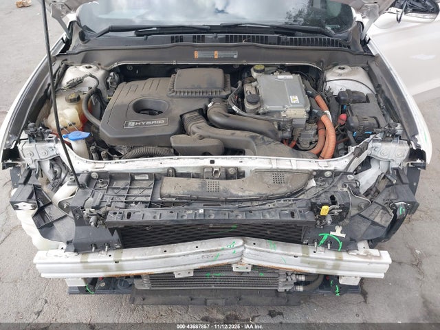 Ford Fusion Hybrid Titanium 2016 3FA6P0RU2GR356364 Image 10