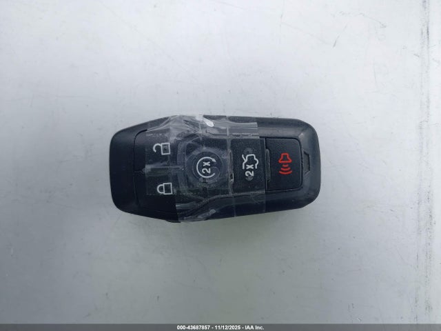 Ford Fusion Hybrid Titanium 2016 3FA6P0RU2GR356364 Image 11