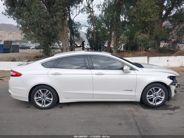 Ford Fusion Hybrid Titanium 2016 3FA6P0RU2GR356364 Image 14