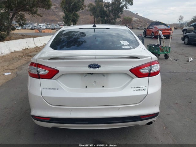 Ford Fusion Hybrid Titanium 2016 3FA6P0RU2GR356364 Image 17
