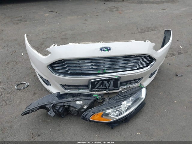 Ford Fusion Hybrid Titanium 2016 3FA6P0RU2GR356364 Image 12