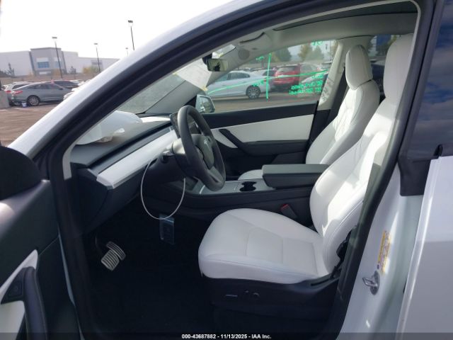 2022 TESLA MODEL Y 7SAYGDEFXNF466744 Photo 4