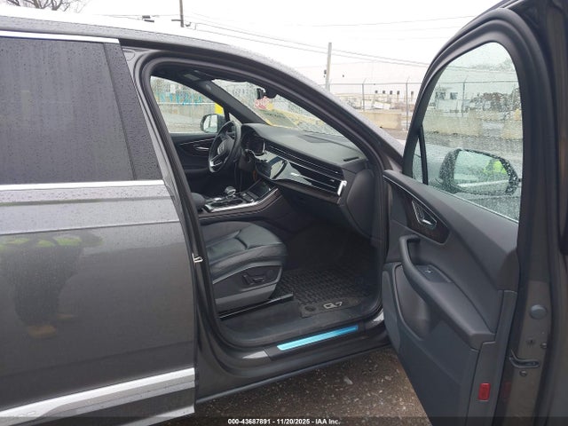 2021 AUDI Q7 WA1AJAF75MD037582 Photo 4
