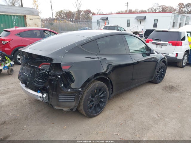2022 TESLA MODEL Y 7SAYGDEE1NF356432 Photo 3