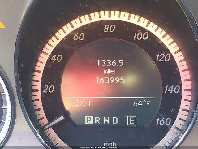 2011 MERCEDES-BENZ C 300 WDDGF5EB3BF631643 Photo 6