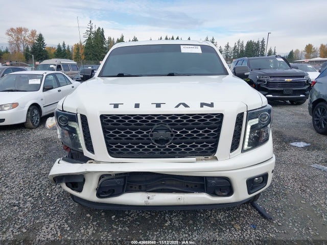 1N6AA1E54JN530260 Nissan TITAN SV