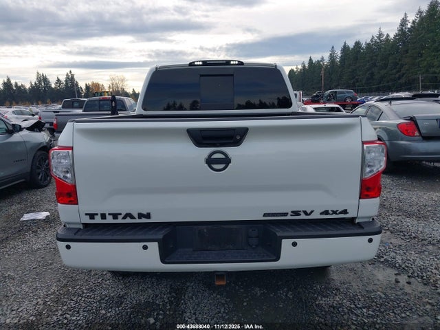 1N6AA1E54JN530260 Nissan TITAN SV