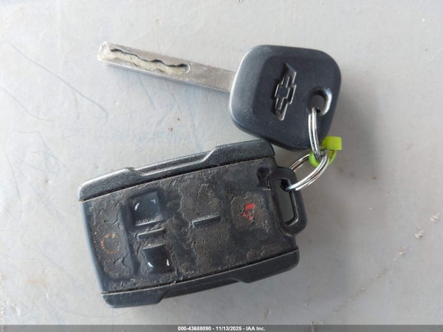 3GCUKREC6FG330300 Chevrolet Silverado 1500 1lt