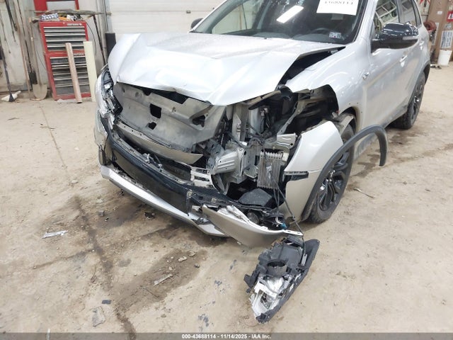 2019 MITSUBISHI OUTLANDER SPORT JA4AR3AU1KU017067 Photo 5