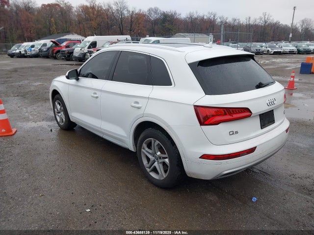 2018 AUDI Q5 WA1BNAFY6J2234074 Photo 2