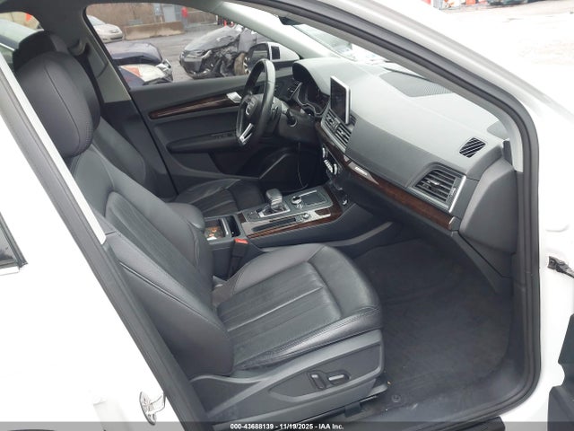 2018 AUDI Q5 WA1BNAFY6J2234074 Photo 4