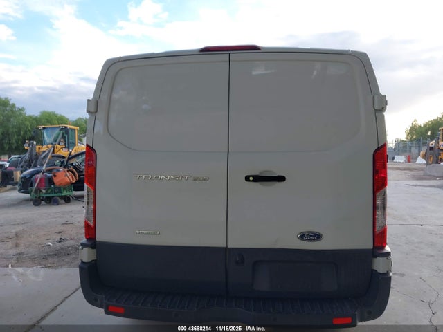 Ford Transit 2018 1FTYR1YG6JKB55156 Image 17