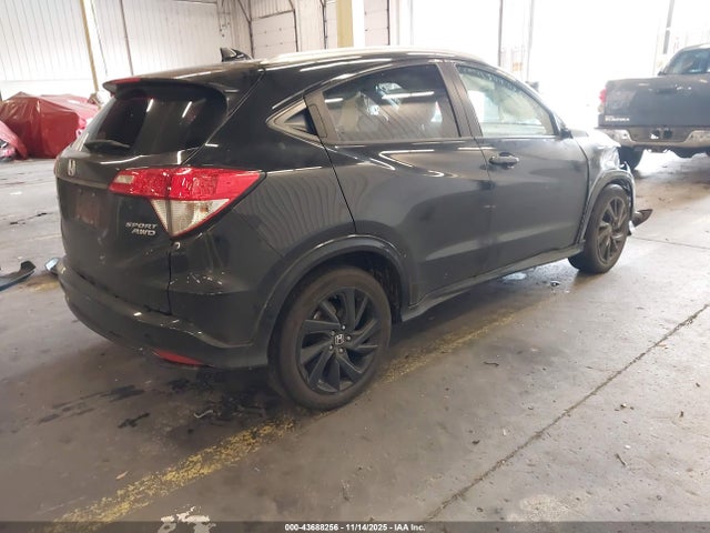 2021 HONDA HR-V 3CZRU6H13MM750016 Photo 3