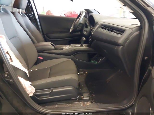 2021 HONDA HR-V 3CZRU6H13MM750016 Photo 4