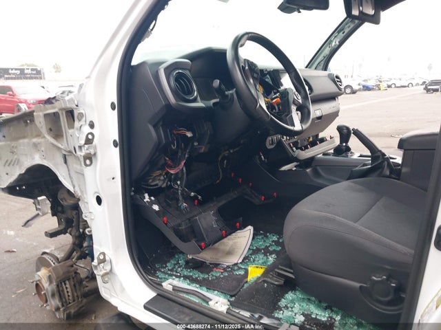3TMBZ5DN9KM018241 Toyota Tacoma Trd Sport