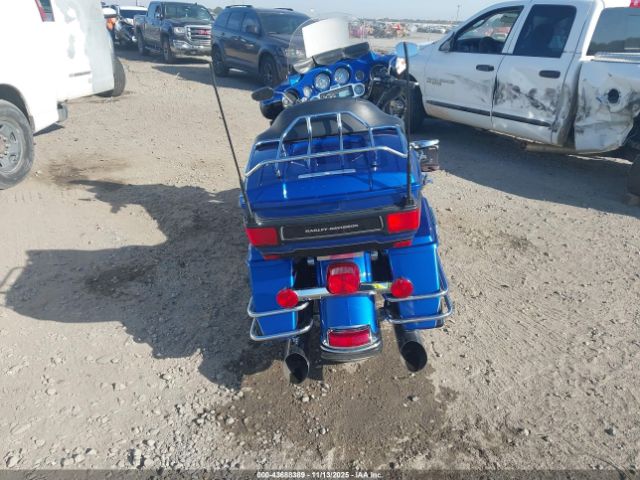 2010 HARLEY-DAVIDSON FLHTK 1HD1KEM19AB657429 Photo 5