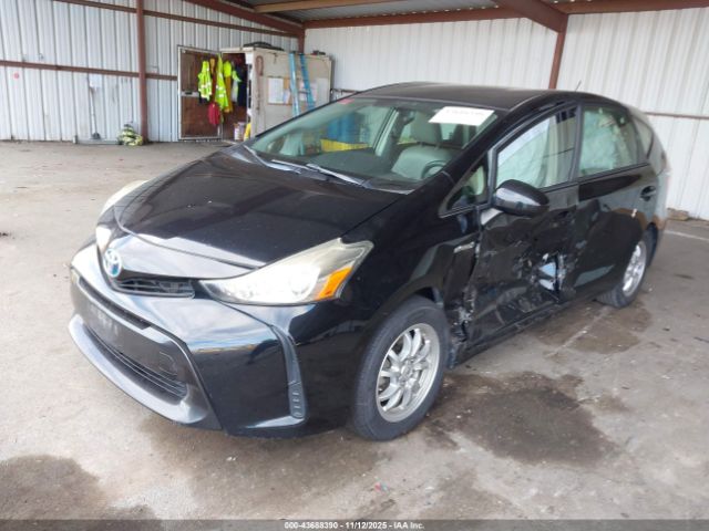 2015 TOYOTA PRIUS V JTDZN3EU3FJ032126 Photo 1