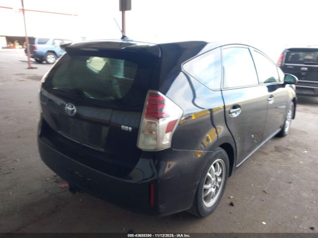 2015 TOYOTA PRIUS V JTDZN3EU3FJ032126 Photo 3