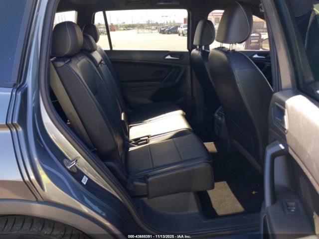 2021 VOLKSWAGEN TIGUAN 3VV3B7AX2MM107938 Photo 7