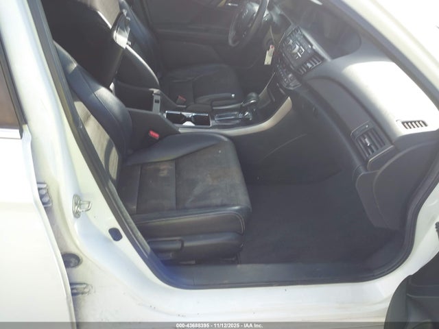 Auction sale of the 2017 Honda Accord Sport, vin: 1HGCR2F66HA071995, lot number: 43688395
