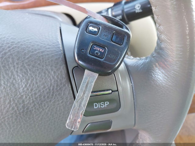 Продажа на аукционе авто 2005 Lexus Es 330, vin: JTHBA30G855137832, номер лота: 43688478