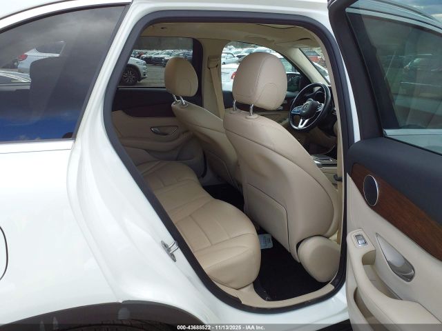 2022 MERCEDES-BENZ GLC 300 W1N0G8EB4NV379995 Photo 7