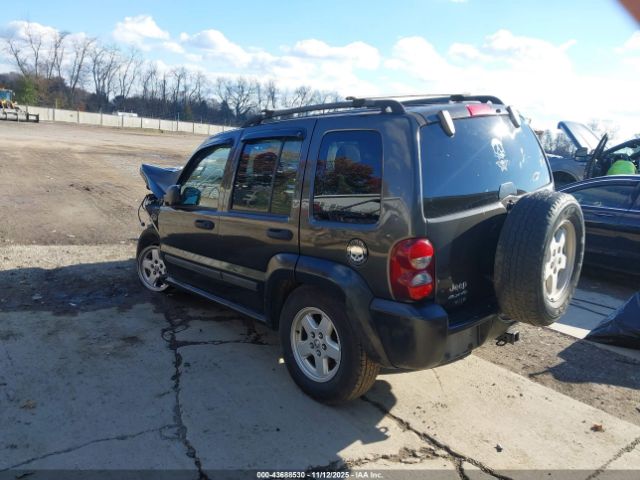 2006 JEEP LIBERTY 1J4GL48K96W174751 Photo 2