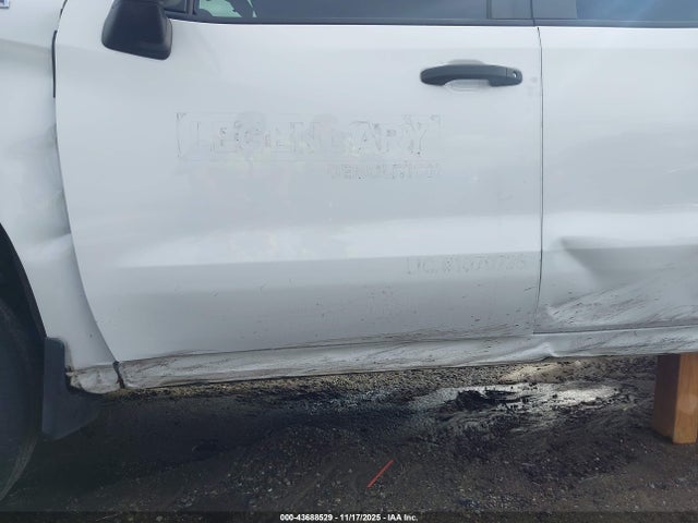 3GCPWBEH5KG175317 Chevrolet Silverado 1500 Custom