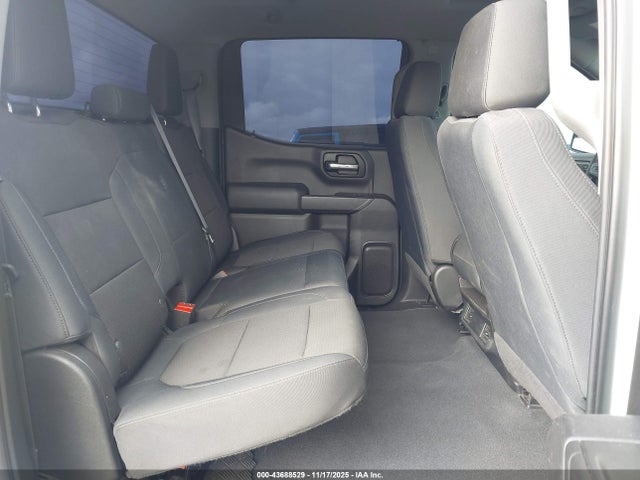 3GCPWBEH5KG175317 Chevrolet Silverado 1500 Custom