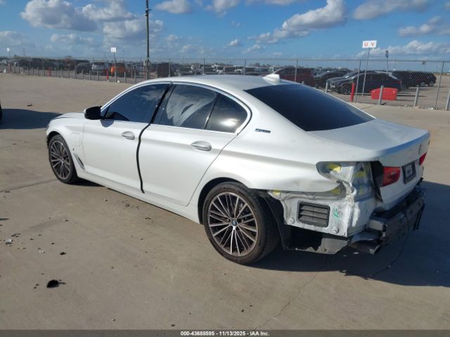 2018 BMW 530E WBAJA9C51JB034092 Photo 2