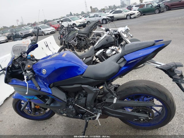 JYARM38Y5RA003096 Yamaha Yzfr7