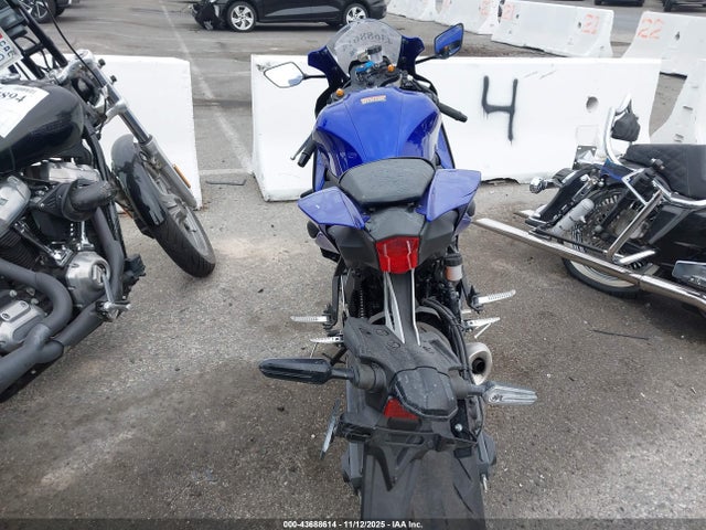 JYARM38Y5RA003096 Yamaha Yzfr7