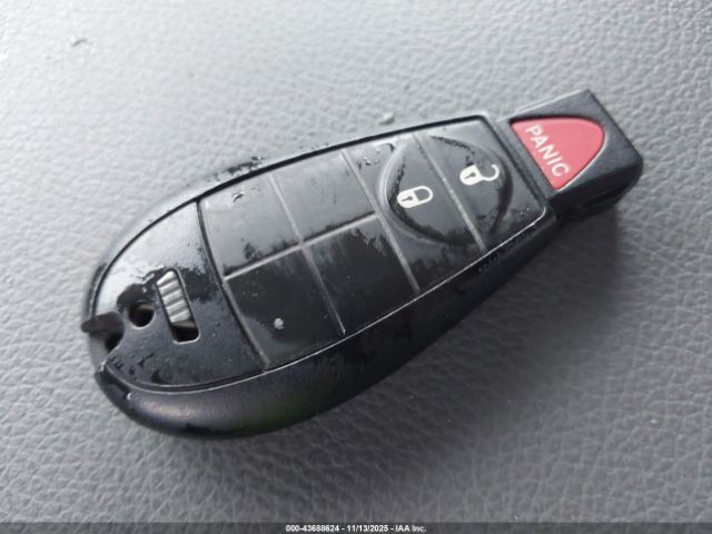 2014 RAM 1500 3C6RR7KT3EG201589 Photo 10