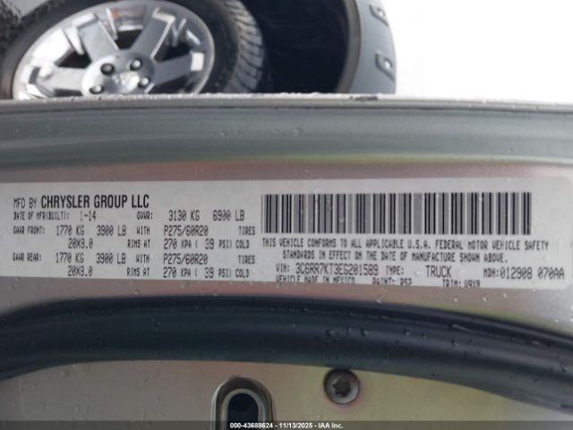 2014 RAM 1500 3C6RR7KT3EG201589 Photo 8