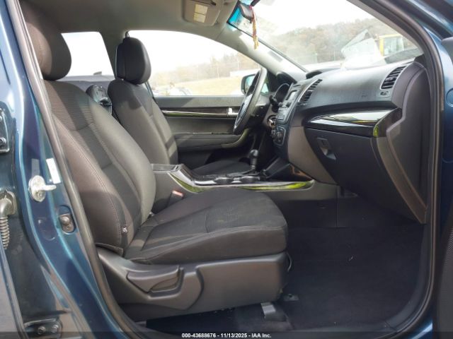 2014 KIA SORENTO 5XYKT3A66EG511895 Photo 4