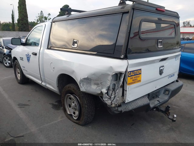 2014 RAM 1500 3C6JR6AG2EG102256 Photo 2