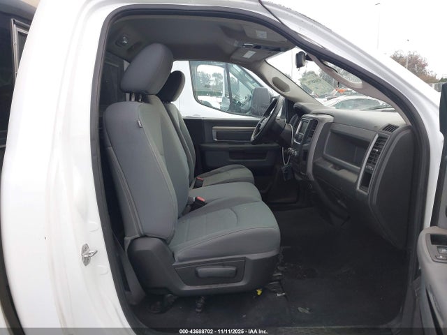 2014 RAM 1500 3C6JR6AG2EG102256 Photo 4