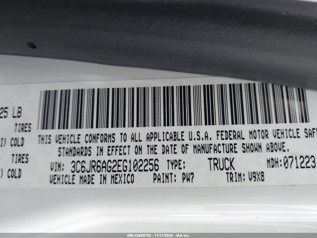 2014 RAM 1500 3C6JR6AG2EG102256 Photo 8